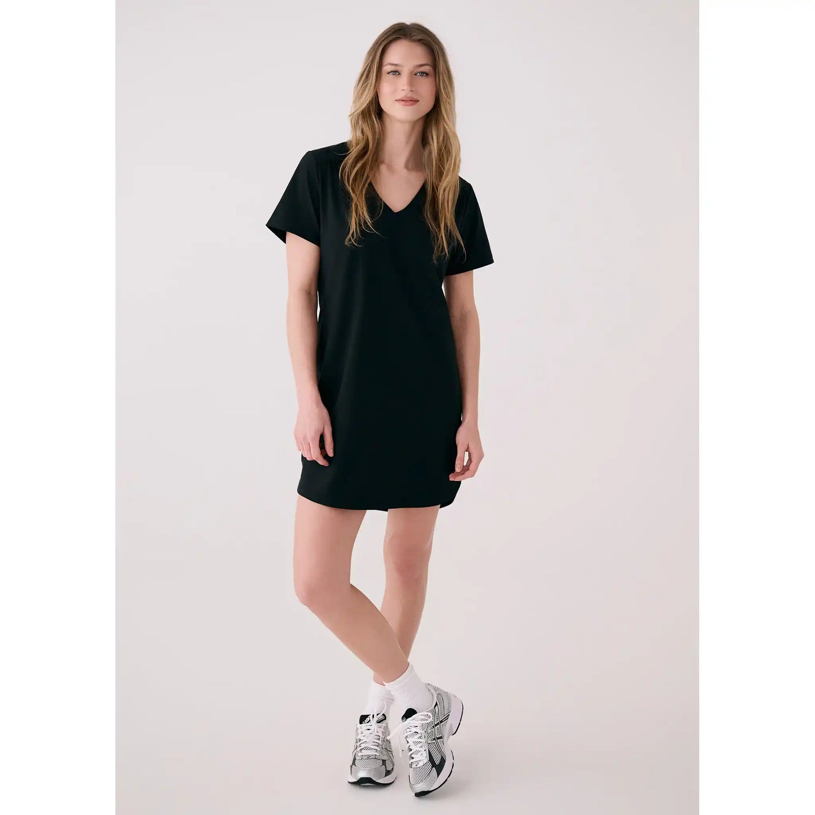 Lolë Robe col en V Olivie - Noir