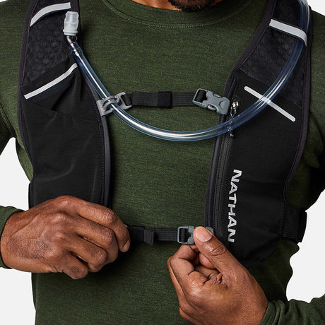 Nathan HyperNight Quick Start 3.0 4L veste d'hydratation de course à pied - Noir / Hex Print