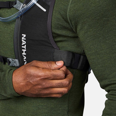 Nathan HyperNight Quick Start 3.0 4L veste d'hydratation de course à pied - Noir / Hex Print