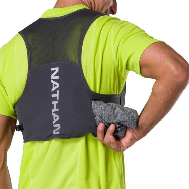 Nathan Nathan Pinnacle Featherlite 1.5 L veste d'hydratation de course à pied