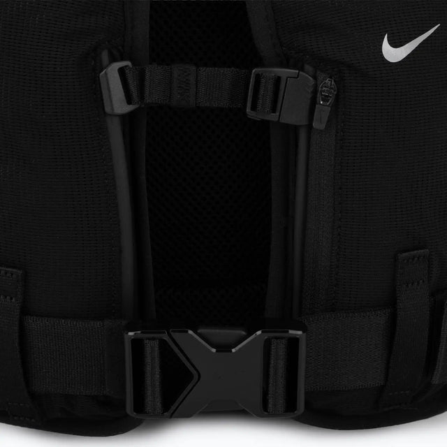 Nike Commuter Elite 15L sac à dos de course à pied - Noir / Noir / Argent