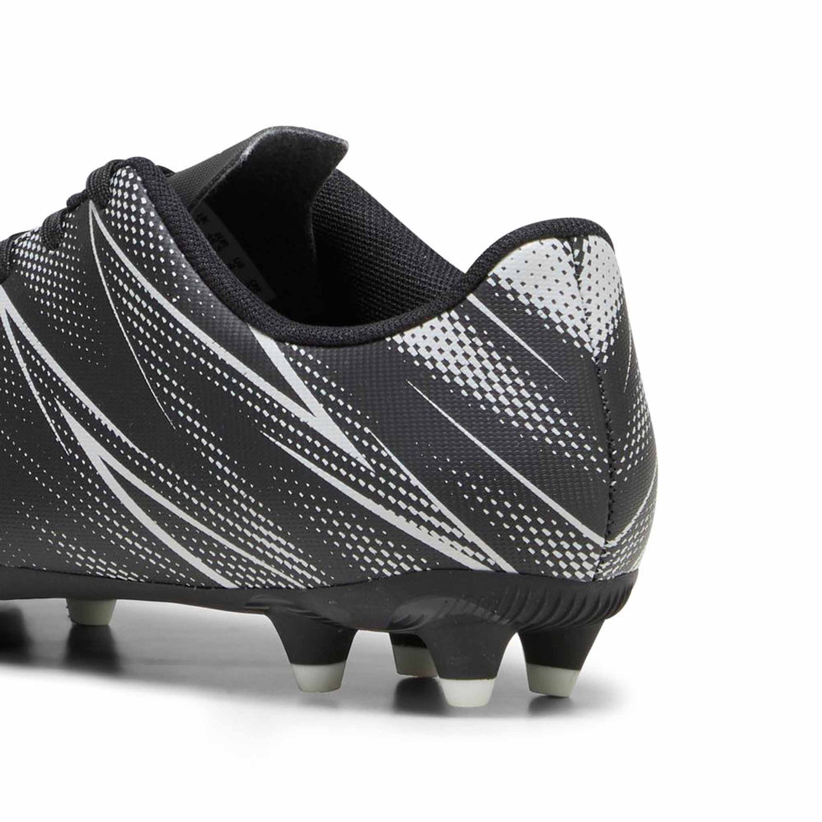Puma Puma Attacanto FG/AG Junior chaussure de soccer enfant