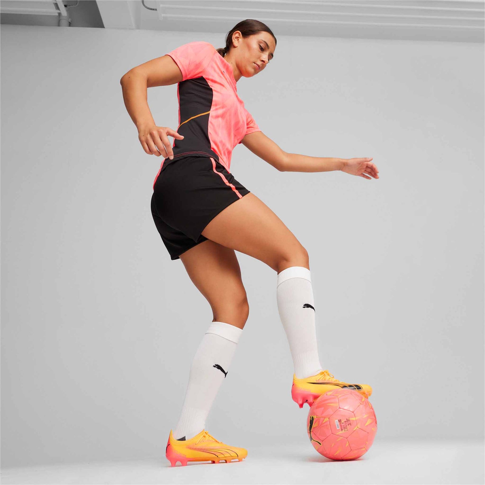 Puma Puma Ultra Ultimate FG/AG chaussures de soccer a crampons pour femme