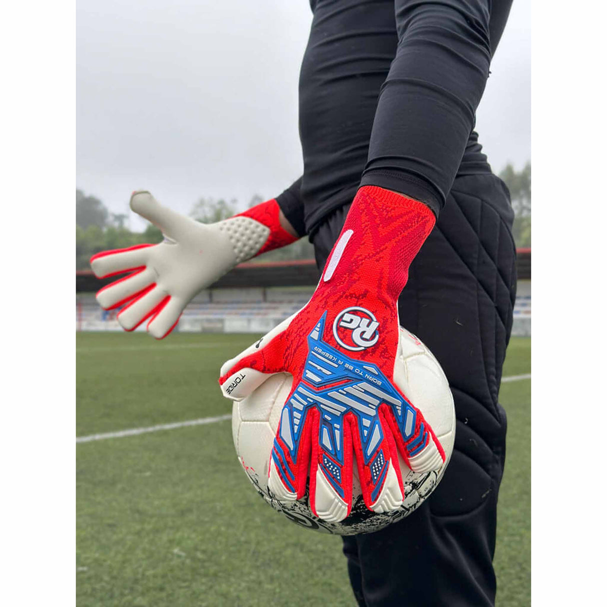 RG Goalkeeper Gloves Toride Gants de gardien de but de soccer - Rouge / Bleu
