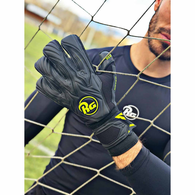 RG Goalkeeper gloves RG Aspro Blackout gants de gardien de but de soccer