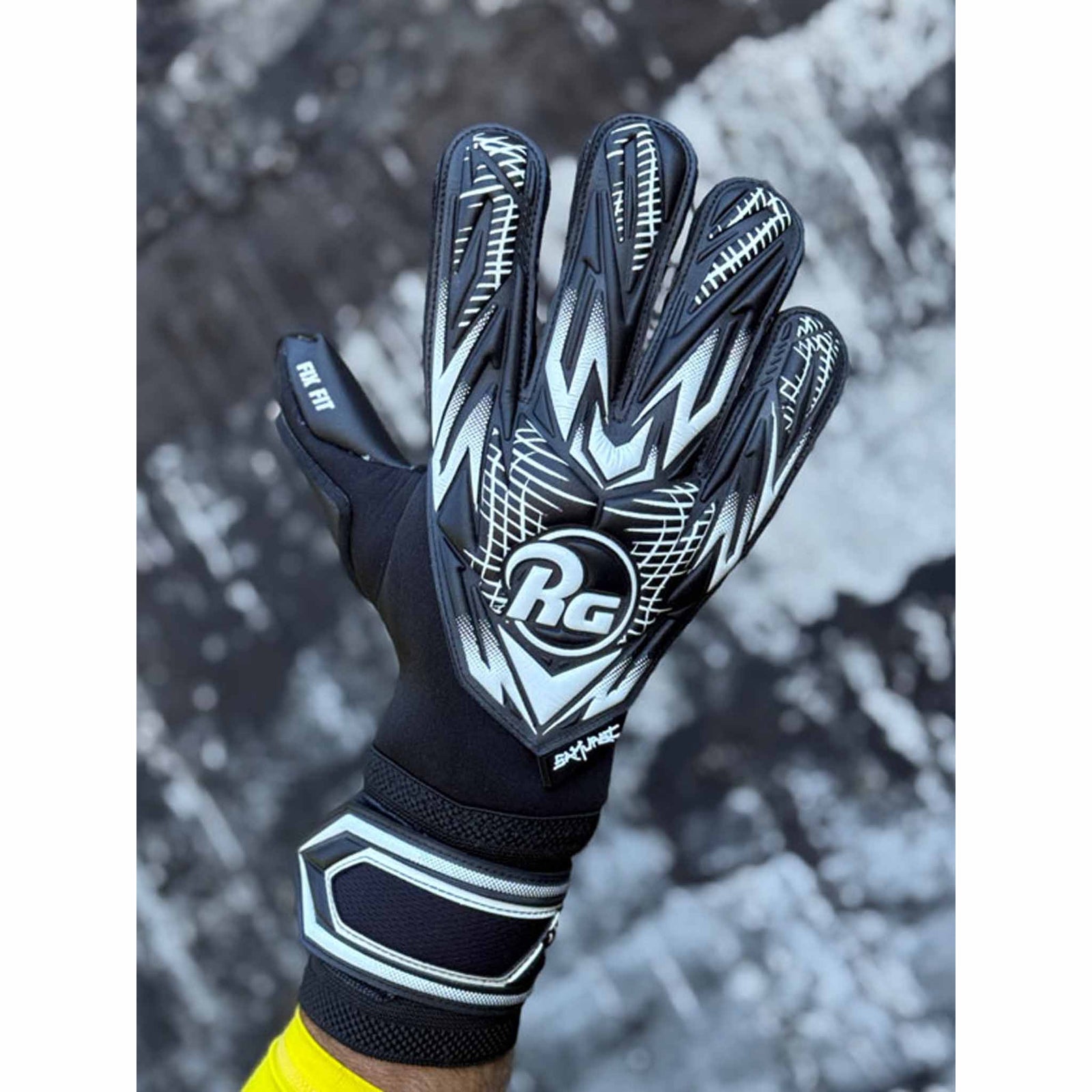 RG Goalkeeper gloves RG Goalkeeper Gloves Samurai Blackout CHR gants de gardien de but de soccer