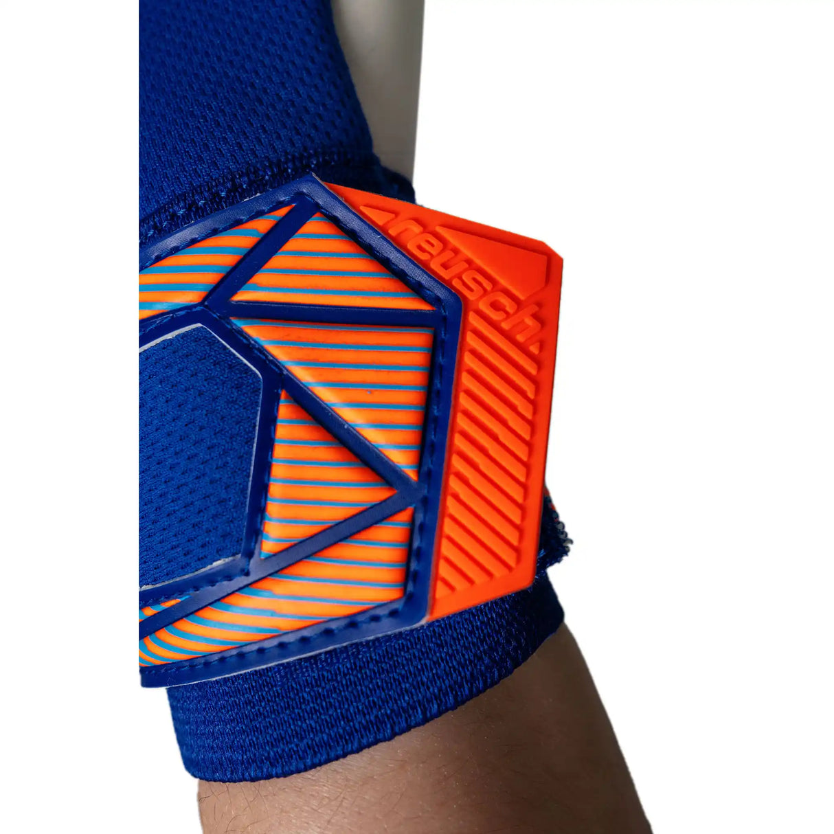 Reusch Attrakt Freegel Advance gants de gardien de soccer - Sharp Blue / Shocking Orange