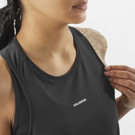 Salomon SHAKEout Core camisole de course à pied pour femme detail - Deep Black