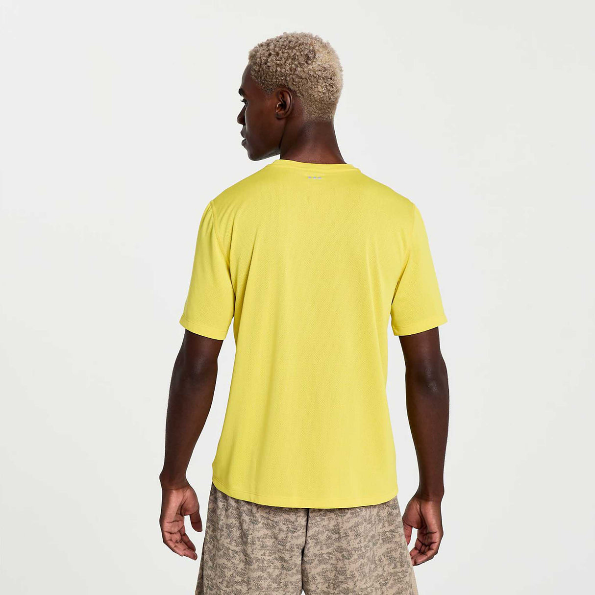 Saucony Stopwatch Graphic Short Sleeve t-shirt course homme dos- jaune