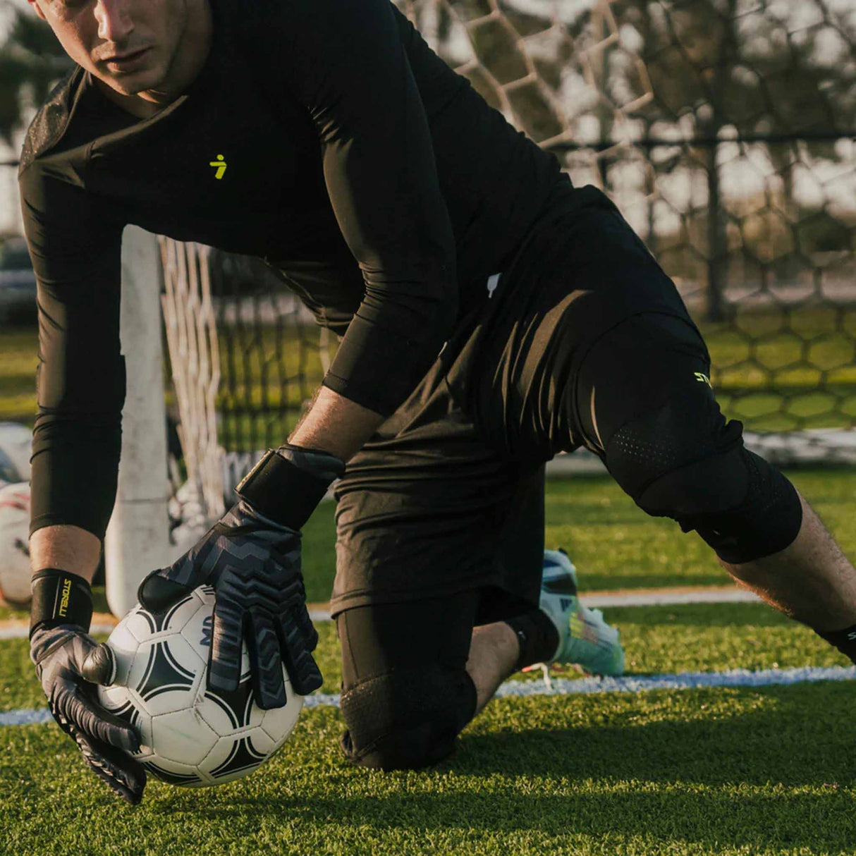 Storelli Electric GK gants de gardien de but de soccer