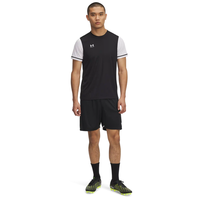 Under Armour Challenger Team short de soccer pour adultes - Noir / Blanc