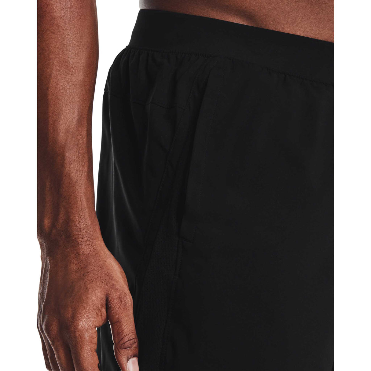 UA Launch 7 pouces shorts de course à pied pour homme