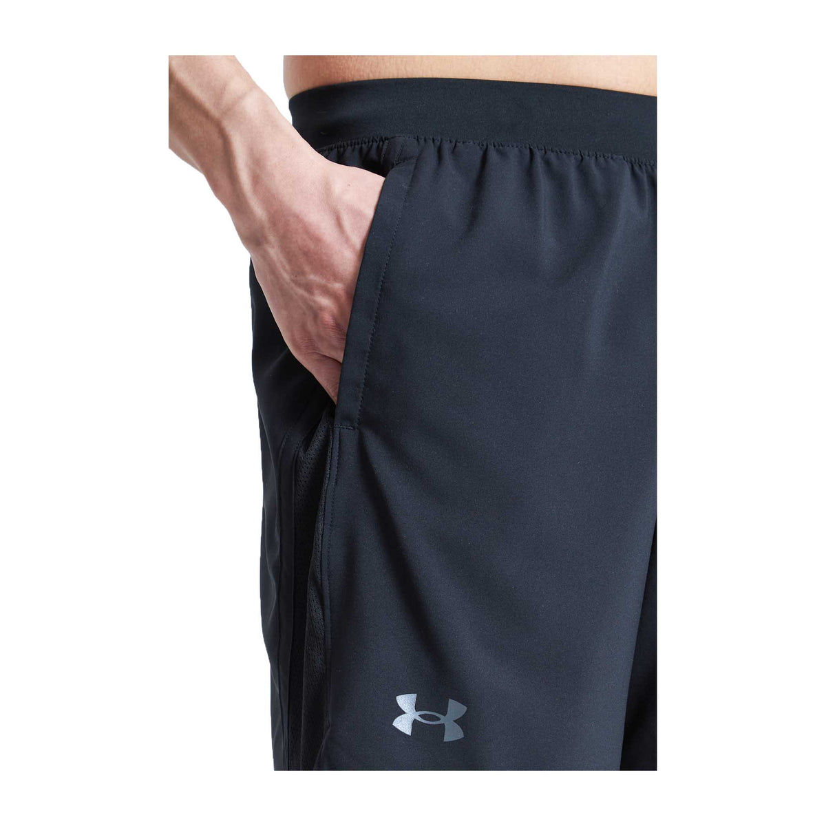 Under Armour Launch 7 pouces shorts homme poche- Black / Reflective