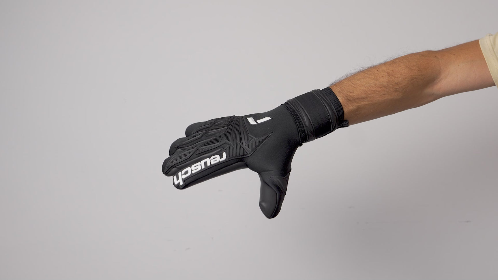 Reusch Attrakt Freegel Infinity gants de gardien de soccer - Noir