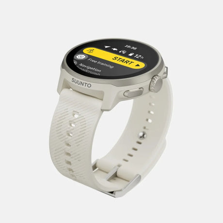 Montre GPS de course Suunto Run, coloris Frost Gray (bracelet silicone) — vue de trois-quarts en plongée