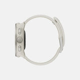 Montre GPS de course Suunto Run, coloris Frost Gray (bracelet silicone) — vue de profil droit