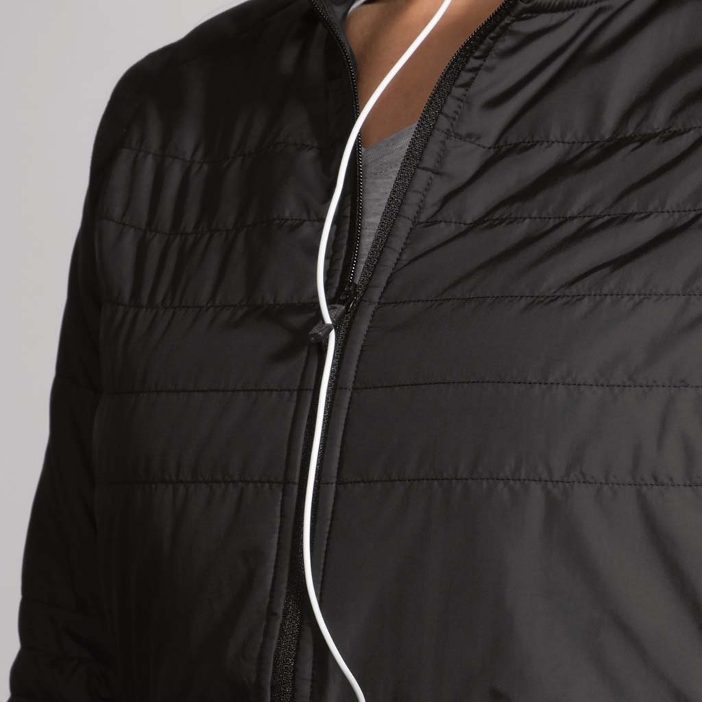 Jacket de course à pied Brooks Cascadia Thermal pour femme noir live closeup zip Soccer Sport Fitness