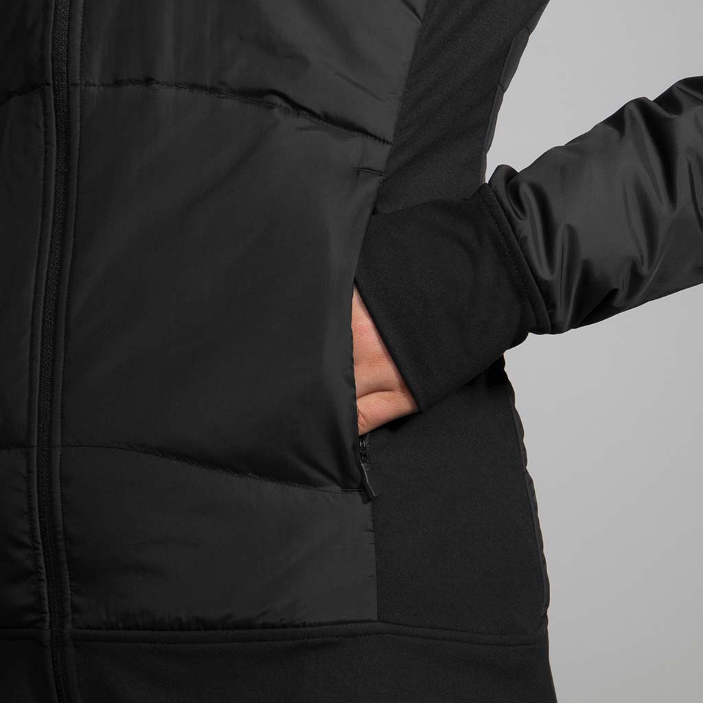 Jacket de course à pied Brooks Cascadia Thermal pour femme noir live closeup poche 2 Soccer Sport Fitness
