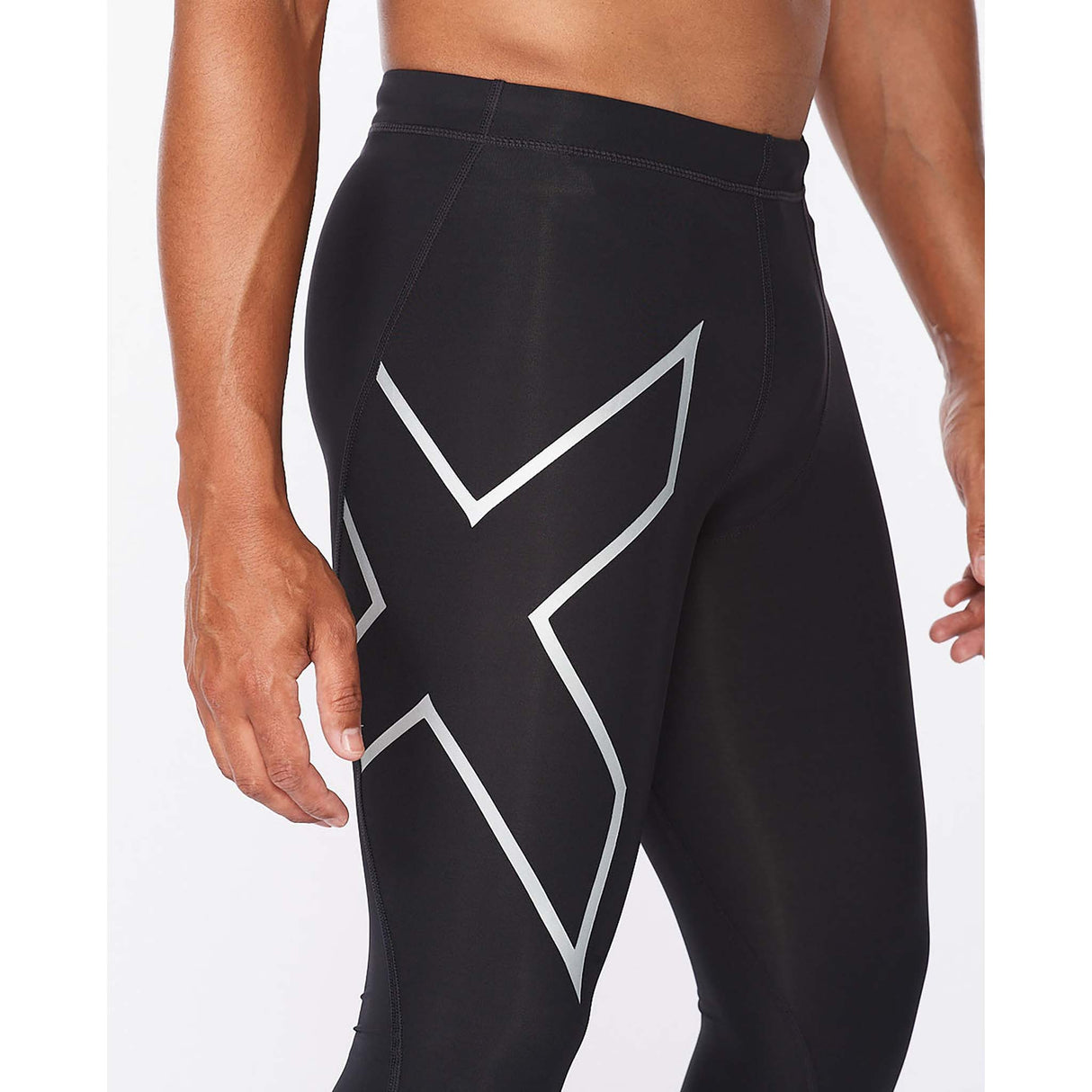 2XU cuissard de compression 3/4 Core noir argent homme logo droit