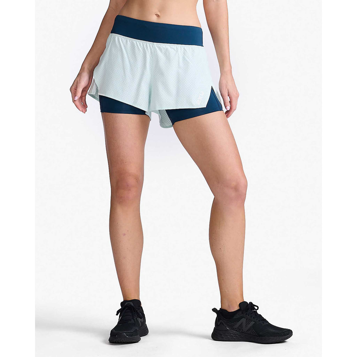 2XU Aero 2-en-1 4-Inch shorts de course à pied femme - moonlight / glacier