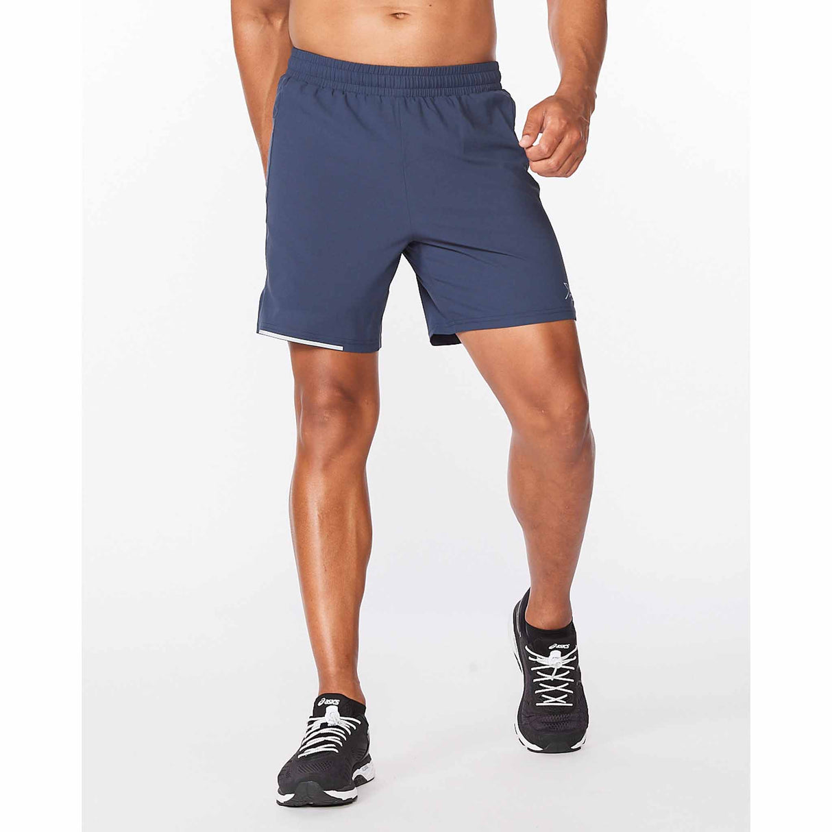 2XU Aero 7" shorts de course à pied pour homme midnight