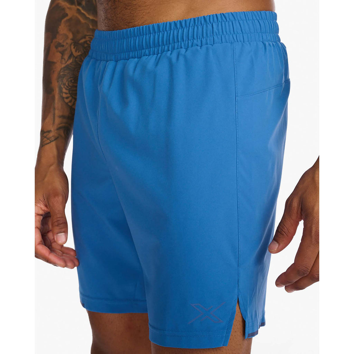 2XU Aero 7" shorts de course à pied starling medieval blue reflective homme lateral