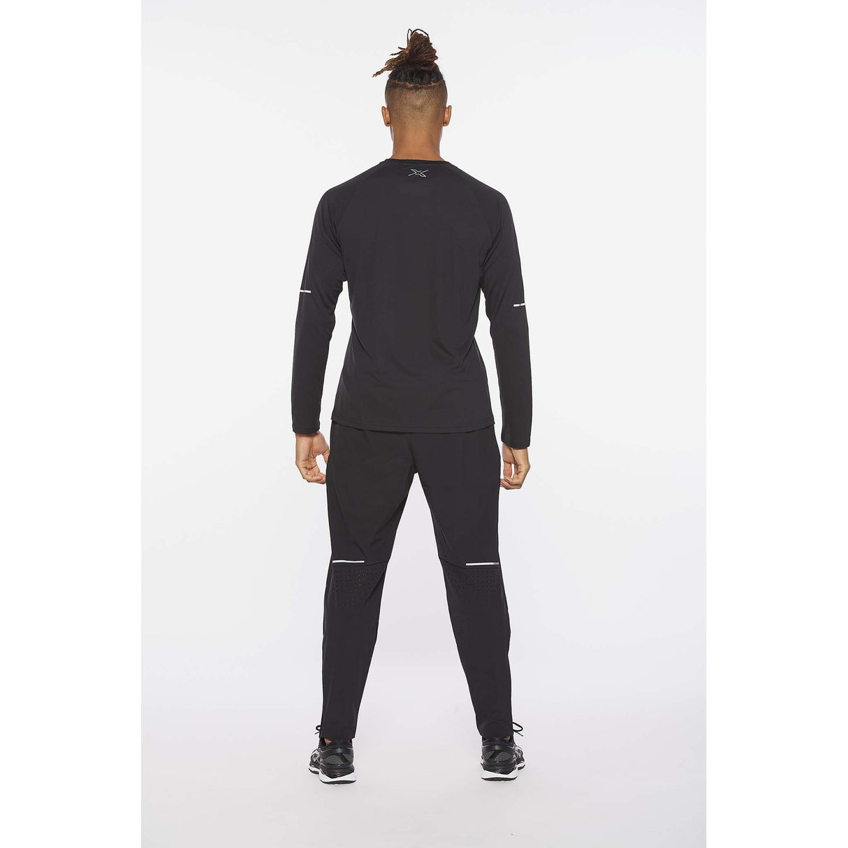 2XU chandail sport Aero à manches longues noir pour homme dos