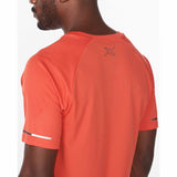 2XU Aero Tee t-shirt de course à pied pour homme rust vue de près dos