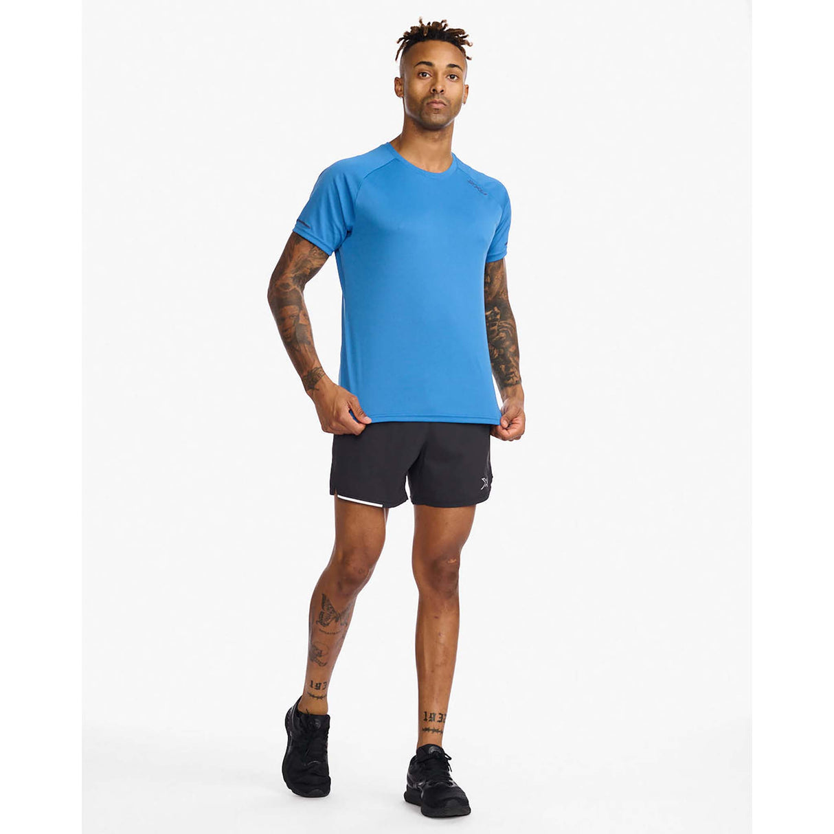 2XU Aero Tee t-shirt de course à pied medieval blue homme  live