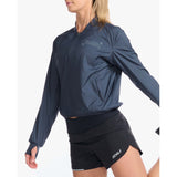 2XU coupe-vent Aero Bomber Jacket india ink pour femme lateral