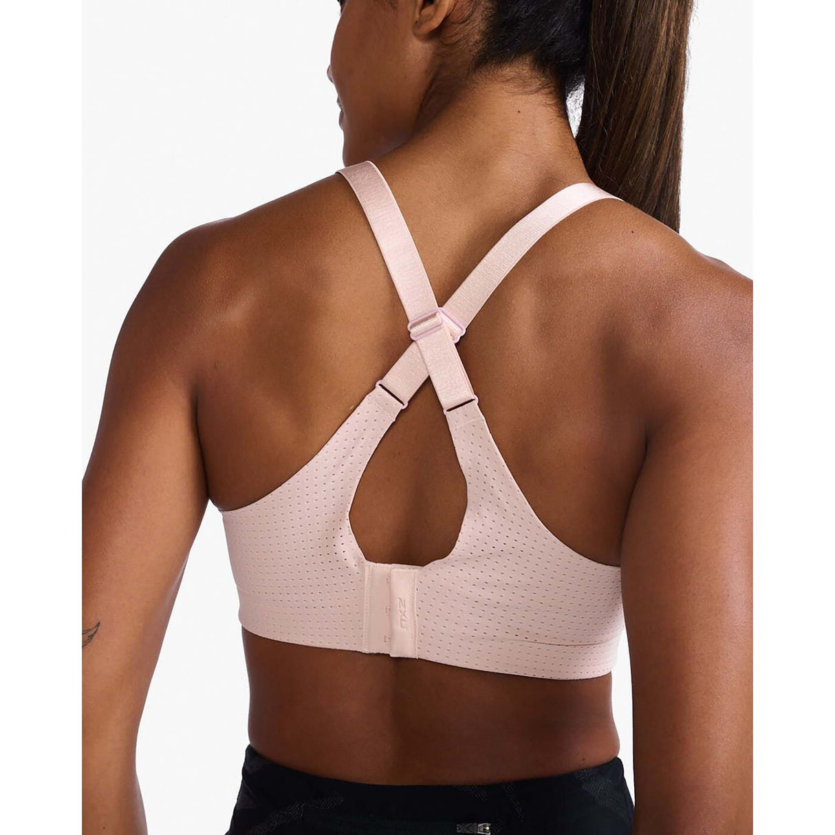 2XU Aero Medium Impact brassiere sport peachwhip dos croisé