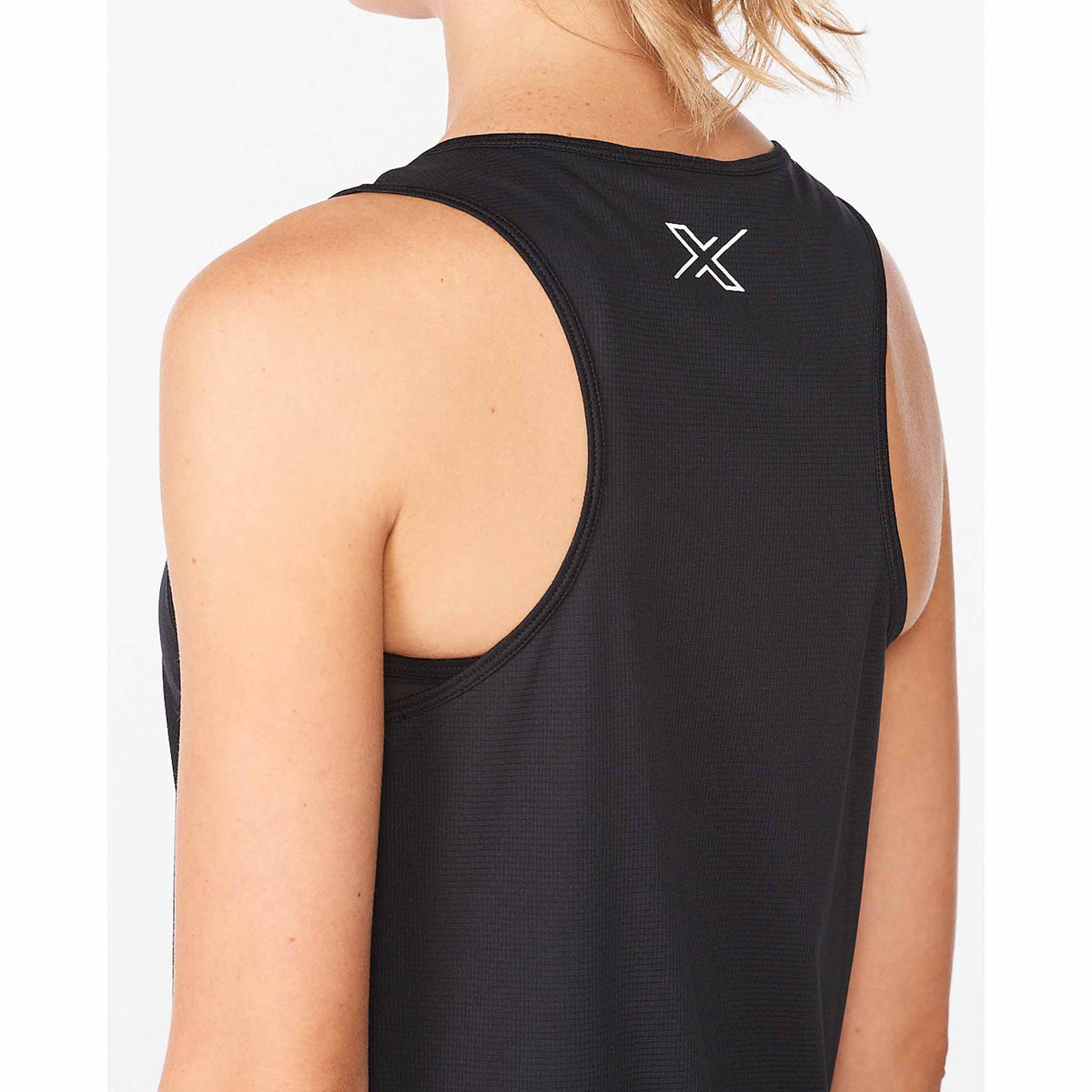 2XU Aero Singlet camisole pour femme black vue de près dos