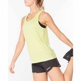 2XU Aero Singlet camisole pour femme limelight angle