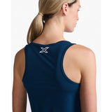 2XU Aero Singlet camisole de course à pied femme detail dos- moonlight / blanc réfléchissant