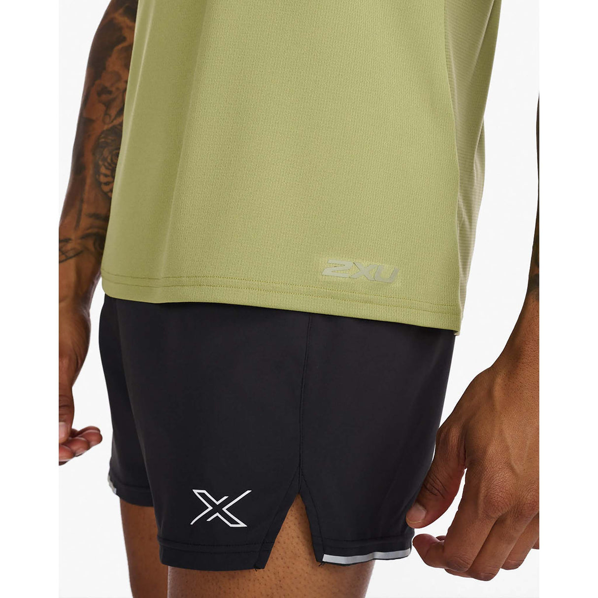 2XU Aero Tank camisole de course glade homme logo