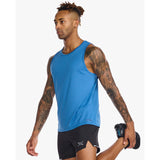 2XU Aero Tank camisole de course starling homme live