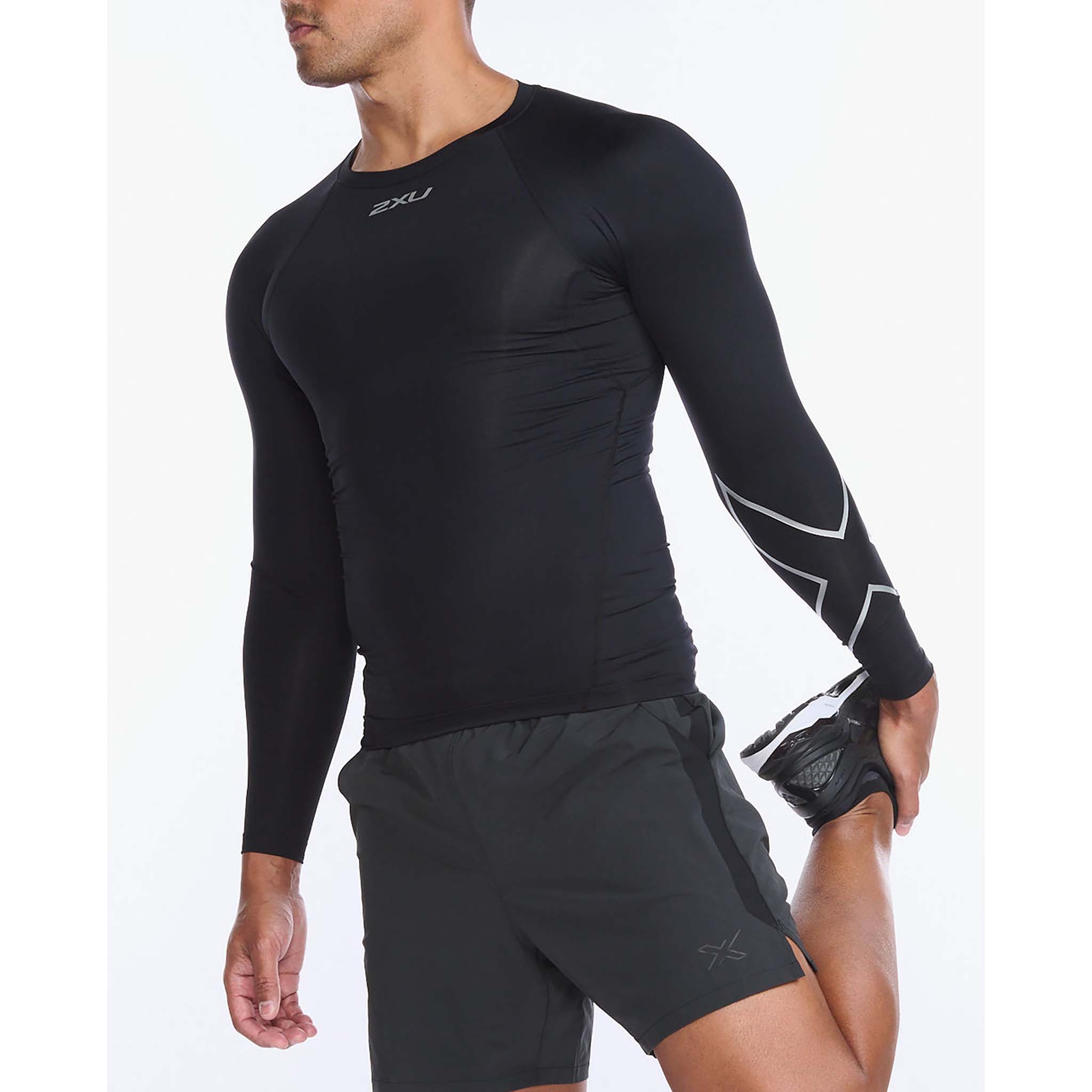 2XU long sleeve Core compression shirt for men – Soccer Sport Fitness