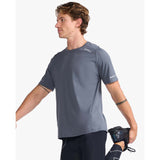 2XU Light Speed Turbulence t-shirt course homme lateral