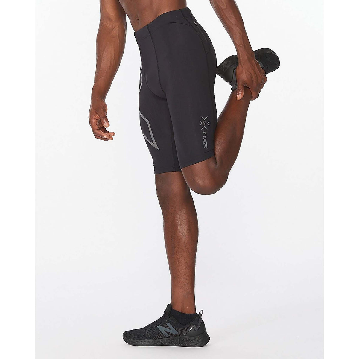 2XU Light Speed shorts de compression noir noir homme lateral
