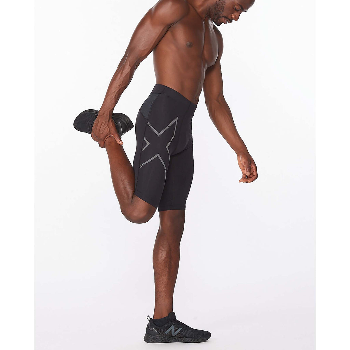 2XU Light Speed shorts de compression noir noir homme lateral 2