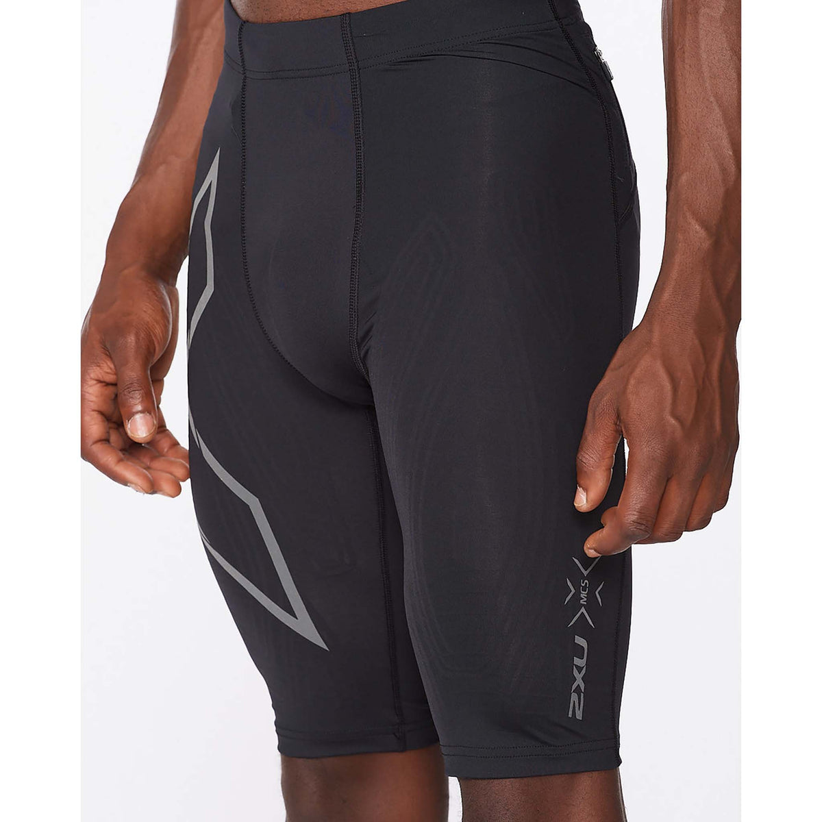 2XU Light Speed shorts de compression noir noir homme face