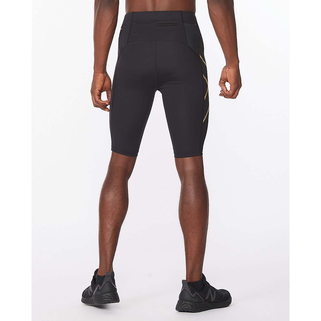 2XU Light Speed shorts de compression noir or homme dos