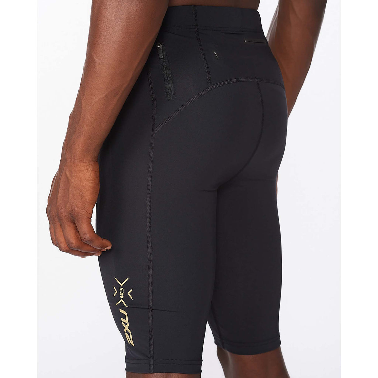 2XU Light Speed shorts de compression noir or homme dos 2