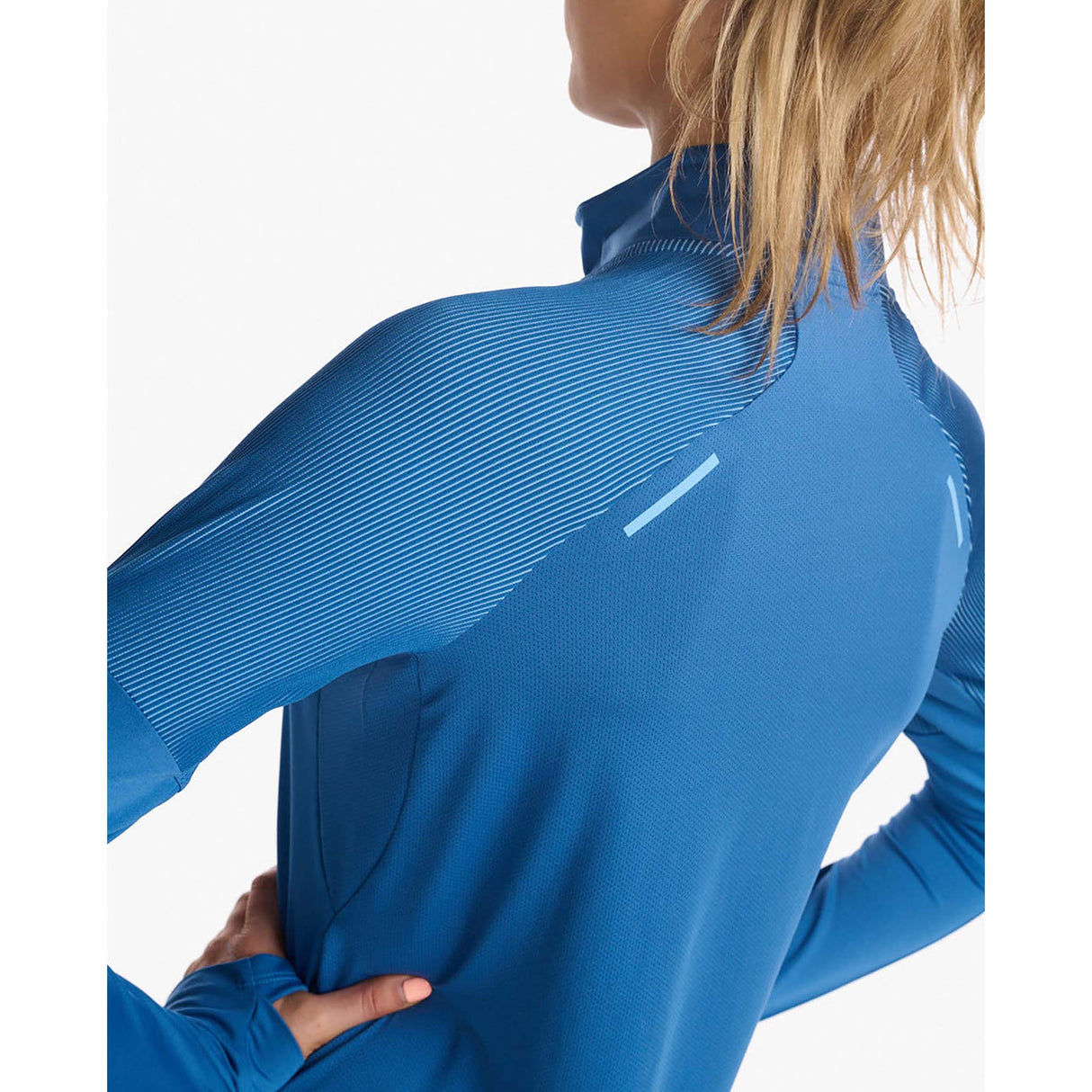 2XU Light Speed chandail manches longues 1/2 Zip starling réfléchissant femme epaule