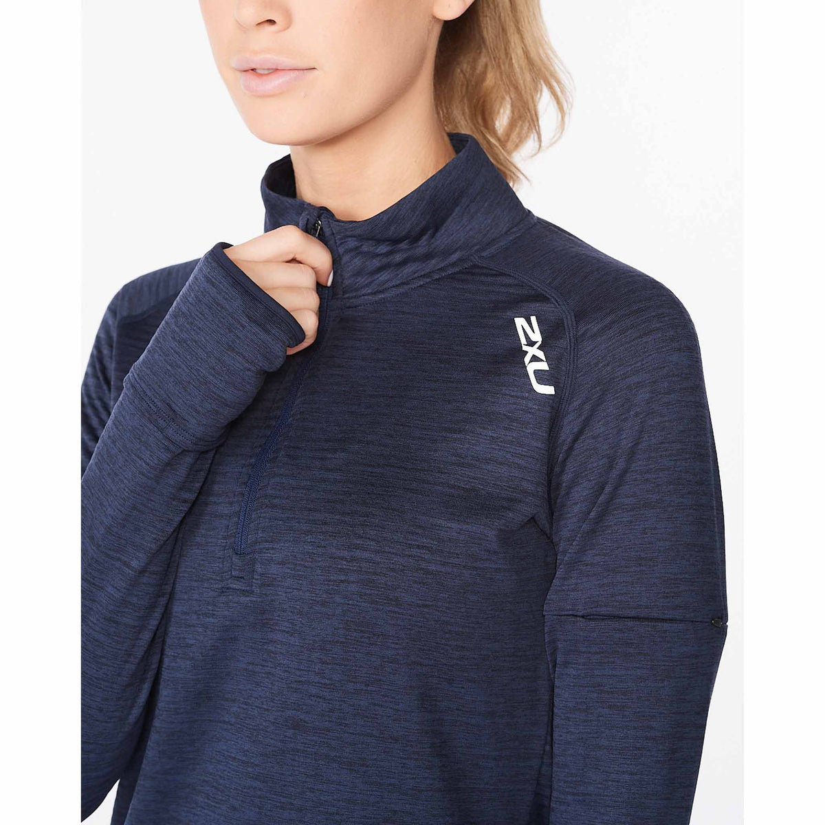 2XU Chandail manches longues Ignition 1/4 Zip pour femme midnight vue de près