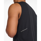 2XU Motion Tank débardeur de course à pied noir homme epaule