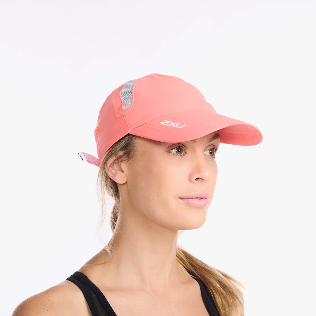 2XU Run Cap casquettes de course à pied unisexe hypercoral white