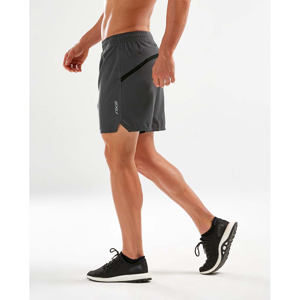 2XU XVENT Free Short 7 pouces shorts course charcoal homme