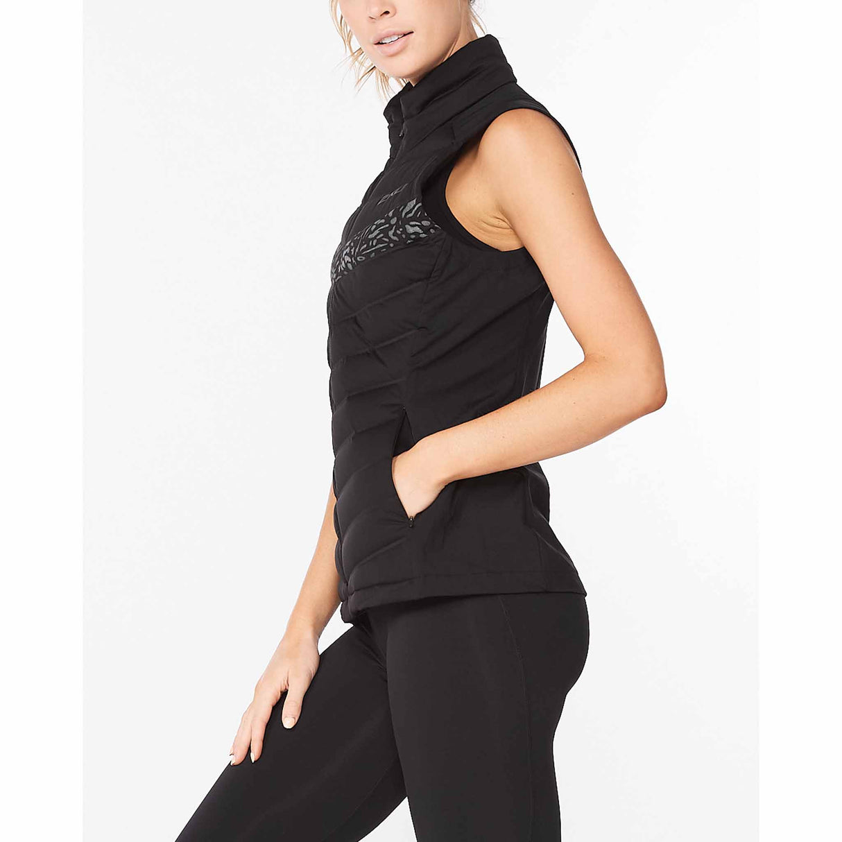 2XU Ignition Insulation veste sans manches pour femme vue de côté