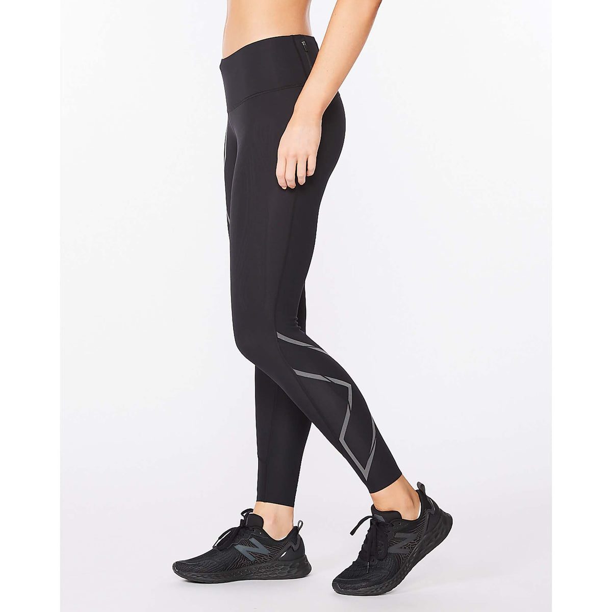 2XU Light Speed Mid-Rise Compression Tights legging compressif noir femme lateral gauche